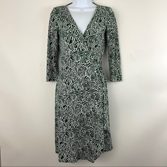 BCBGMaxAzria Green White Print Wrap Dress XS - Picture 1 of 12